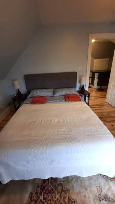 Guest Suite In Historical District Глостер Экстерьер фото