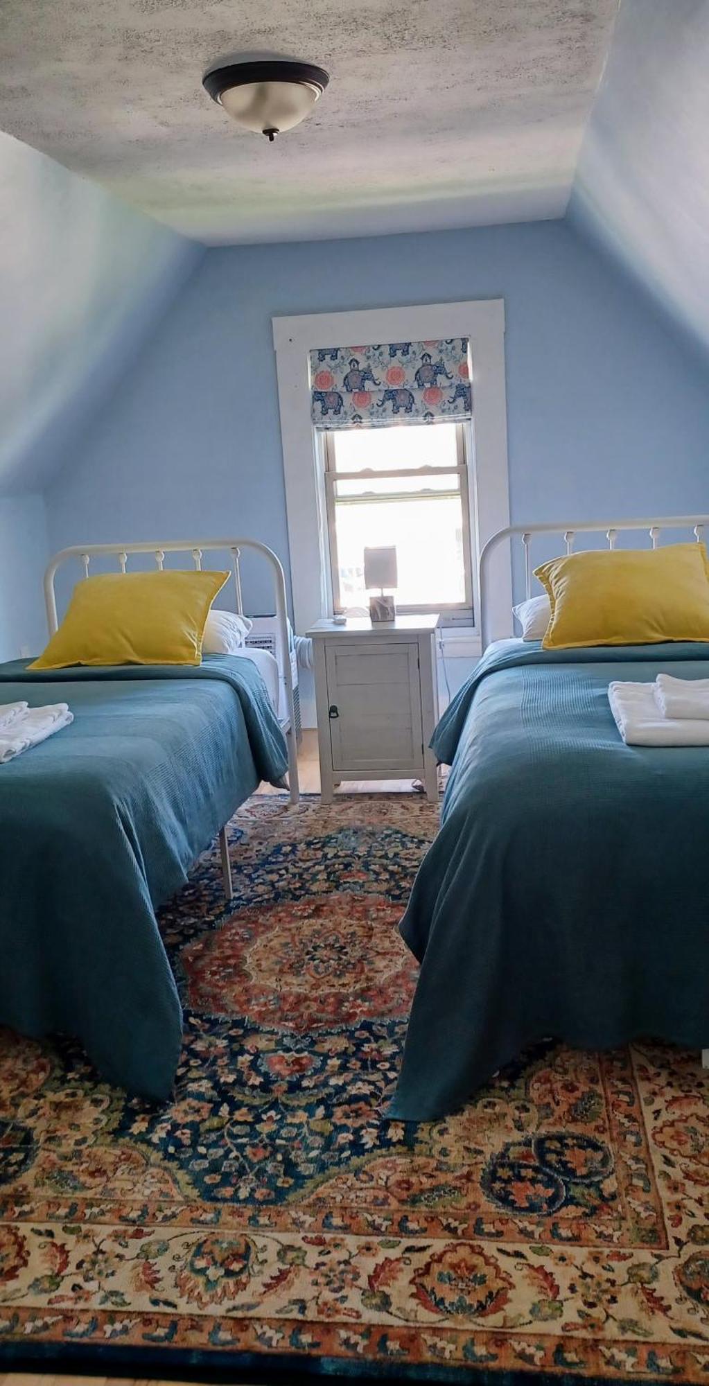 Guest Suite In Historical District Глостер Экстерьер фото